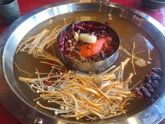 反转鸳鸯锅-谭鸭血老火锅(漳州路店)