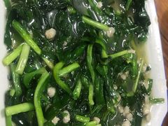 韭菜炒蚬肉-吾介小籠館