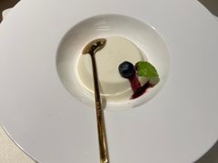 -MONICH牛排融合餐厅(和义大道购物中心店)