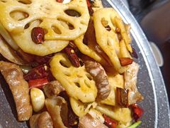 -万重锦·人文川菜馆(骡马市店)