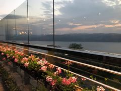 -昆明春城湖畔度假村