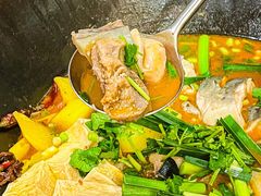 -老刘生态大鱼坊铁锅炖鱼(赛马场店)