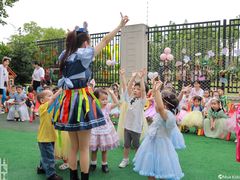 -MuaKids Garden