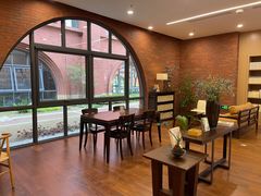 -晓风书屋(浙大紫金港店)