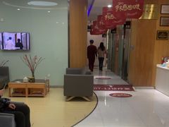 -雅悦齿科(顾村公园店)