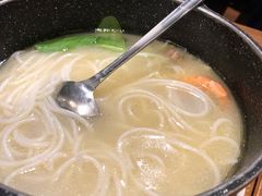 -云海肴·汽锅鸡·云南菜(天山百盛优客店)