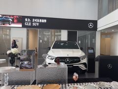 -天津波士信达奔驰4S店(卫津南路店)