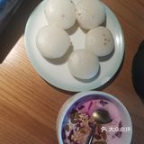 这次吃群光广场店。直升电梯至九楼，出来入目就是门店