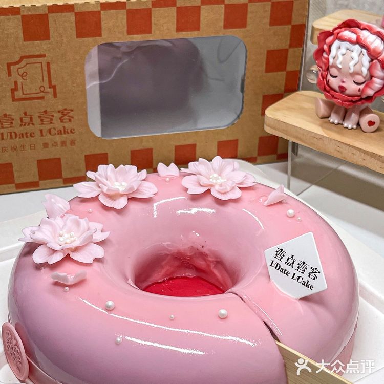 深圳女神节限定蛋糕🌸🎂粉粉嫩嫩太可爱了💕