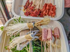 -签多多串串香火锅