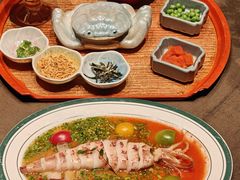 -蟹犇前•帝王蟹雪蟹(陆家嘴店)