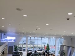 -上海冠松华奥奥迪4S店(张江店)