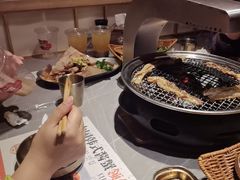 -草家酱蟹炭火烤肉店(珲春南路一店)