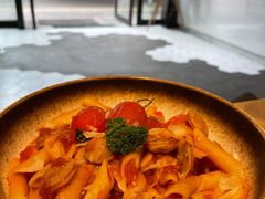 番茄汁西班牙黑椒肠管粉-Maxpoint Kitchen 西餐咖啡(乐峰广场店)