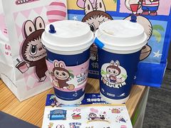 -瑞幸咖啡(岗厦北地铁站东区店)