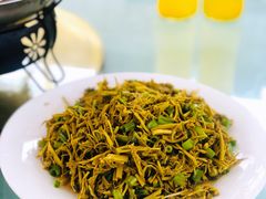 凉拌山野菜-村东第一家私房菜馆(古北水镇店)