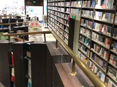 -钟书阁(群光广场店)