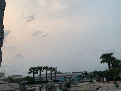 -亚龙湾中心广场