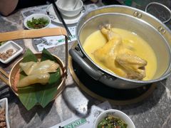 -禄婶鸡煲·打边炉