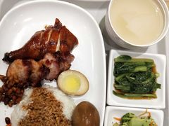 油鸡叉烧双拼饭-了凡油鸡饭·面(台北101店)