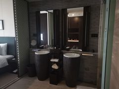 -深圳隐秀山居酒店