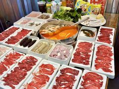 -来龍儿鲜切牛肉自助老火锅