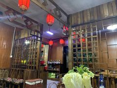 -果松木炭酸菜铜火锅·外婆参鸡汤