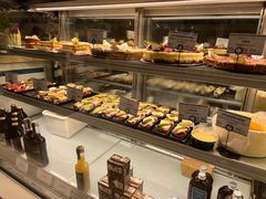 面包甜点陈列柜-Perma Café樸門(五羊店)