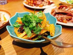 -纳鲁孜·新疆特色餐厅(上海悦荟广场店)