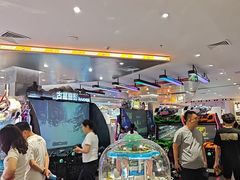 -反斗乐园π·电玩·高空拓展·蹦床(龙华天虹店)