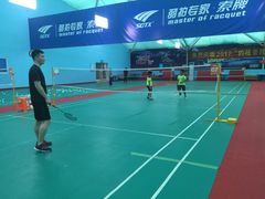 -佰德观岚记羽毛球馆