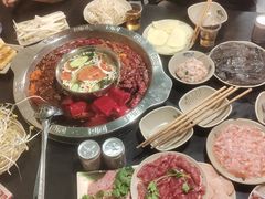 -洞亭火锅(防空洞总店)