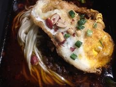 -呼啦面馆·头牌豌杂面(爱琴海店)