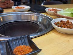 -牛信亭韩国料理·炭火烤肉(紫藤路店)