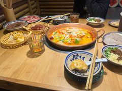 -洱火云南酸菜牛肉火锅(石景山当代商城店)
