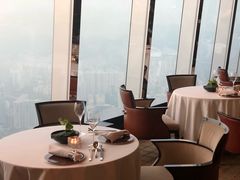 靠窗位-天龙轩(香港丽思卡尔顿酒店)