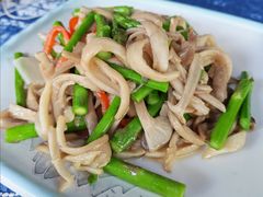鹿茸菇炒芦竹笋头-滇道云南特色料理(康定路店)