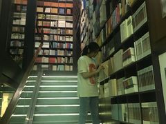 -新华书店(新街口旗舰店)