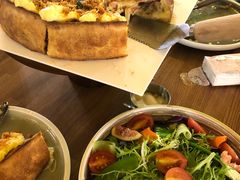 -Dragon Pizza•圆脸龙披萨·牛排餐厅