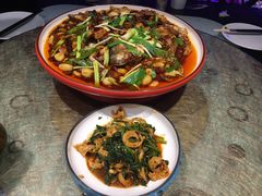 -巴特餐饮6加1音乐餐吧·新疆菜