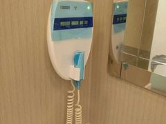 -瑞尔齿科(上海长风大悦城店)