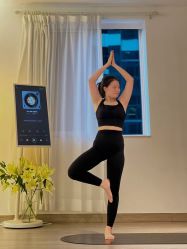 -闺蜜瑜伽·普拉提女性塑形馆