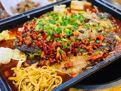 -鱼众不同·鸡公煲·烤全鱼(国顺路店)