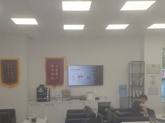 -TESLA 特斯拉(深圳坂田特斯拉中心)
