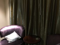 -上海浦东假日酒店