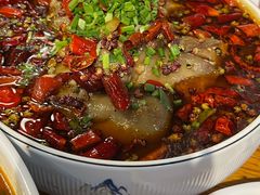 -李双猪·小龙虾·烧烤·羊肉煲(乐山店)