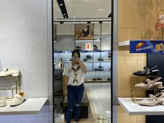 -BeLLE 百丽(上海月星环球港店)