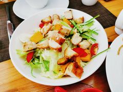 藜麦香芒鸡肉沙拉-四月吧餐厅(正阳步行街店)