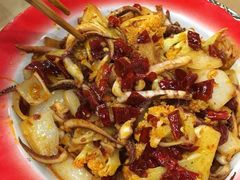 -老三样·美食研究中心(世贸路店)