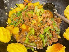 -靠山屯东北铁锅炖(东北菜，古美西路店)